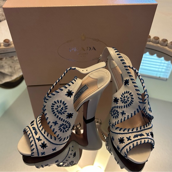 Prada ladies heels - Picture 2 of 4